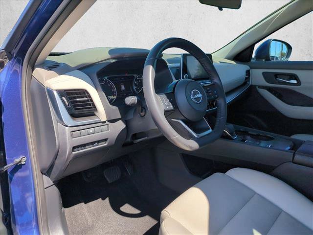 Used 2023 Nissan Rogue SV w/ SV Premium Package FWD image 10