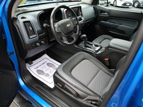 Used 2021 Chevrolet Colorado Z71 AWD/4WD image 9