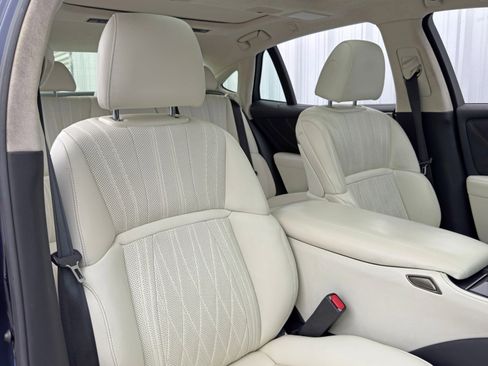 Used 2022 Lexus LS 500 image 39