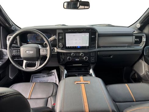 Used 2024 Ford F250 Platinum AWD/4WD image 10