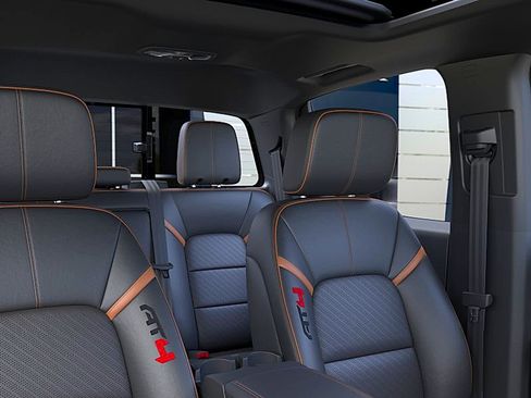 New 2026 GMC Canyon AT4 w/ Off-Road Front Bumper Package AWD/4WD image 24
