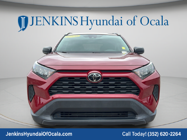 Used 2020 Toyota RAV4 LE FWD image 9