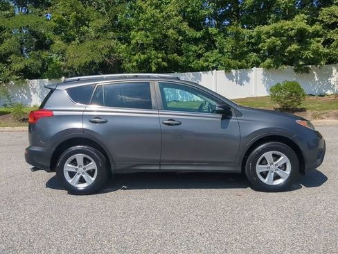 Used 2013 Toyota RAV4 XLE AWD/4WD image 3
