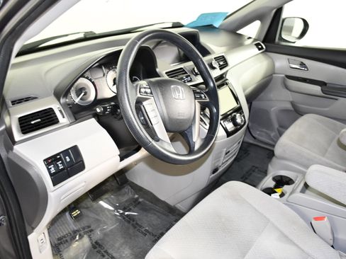 Used 2016 Honda Odyssey SE image 37