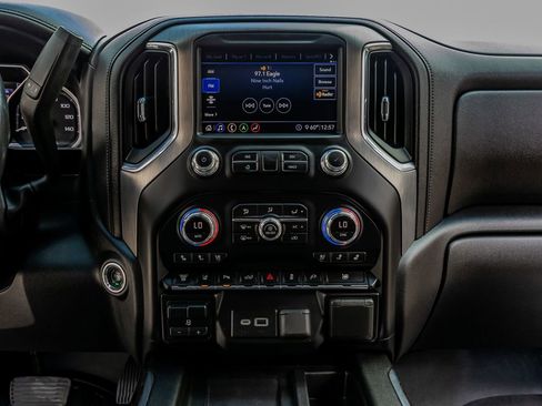 Used 2020 GMC Sierra 3500 Denali w/ Denali Ultimate Package image 24