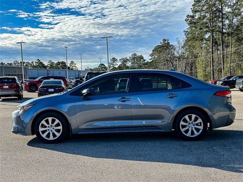 Certified 2025 Toyota Corolla LE image 5