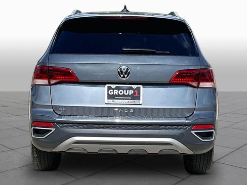 Used 2022 Volkswagen Taos SE FWD image 5