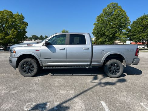 Used 2022 RAM 2500 Laramie w/ Night Edition AWD/4WD image 5
