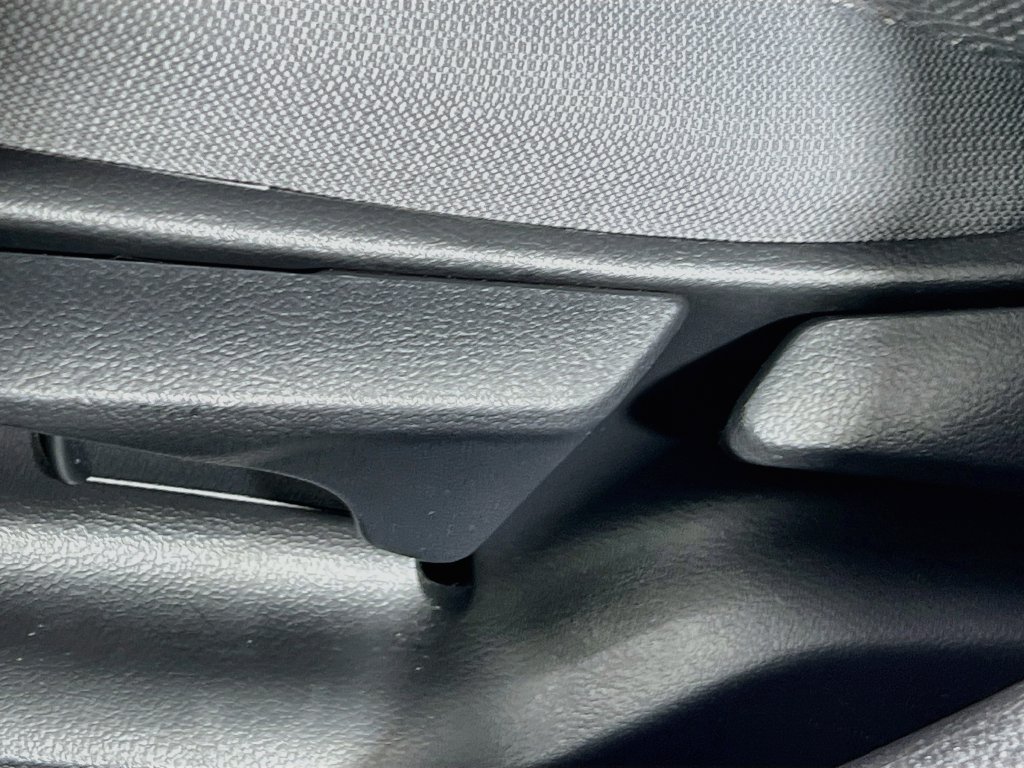 Used 2026 Toyota Corolla SE FWD image 13