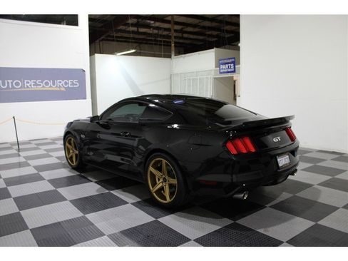 Used 2015 Ford Mustang GT image 6