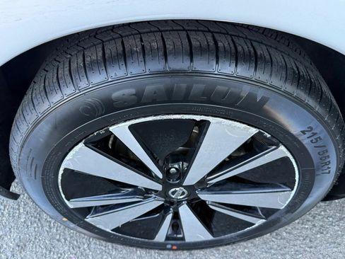 Used 2021 Nissan Altima 2.5 SV FWD image 38