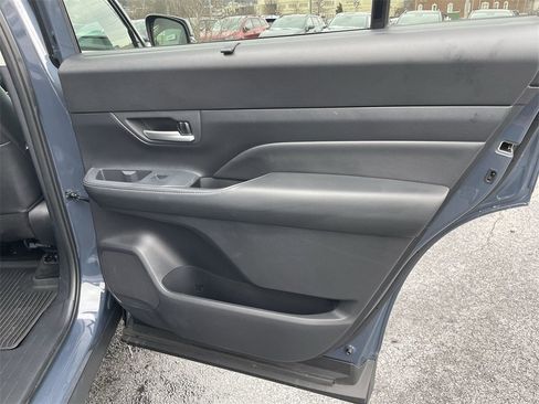 Used 2025 Toyota Grand Highlander AWD image 23