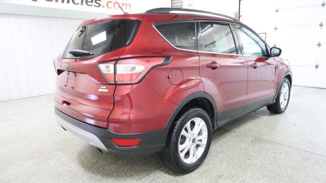 Used 2017 Ford Escape SE w/ Equipment Group 201A FWD image 6