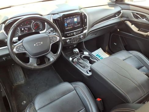 Used 2021 Chevrolet Traverse RS AWD/4WD image 12