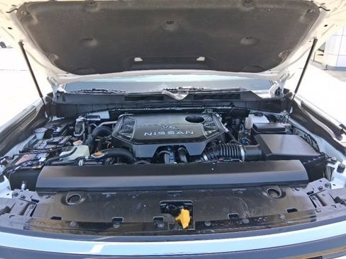 Certified 2025 Nissan Armada SV RWD image 4