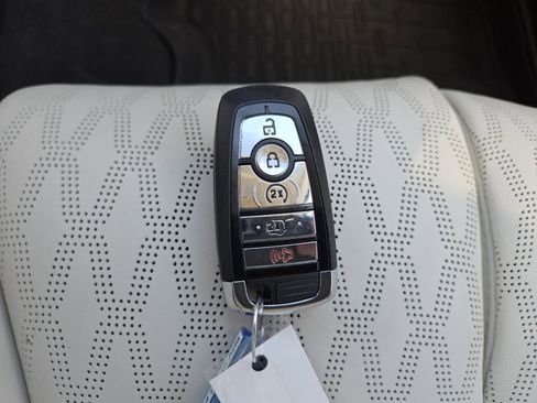 Used 2024 Lincoln Aviator Black Label AWD/4WD image 38