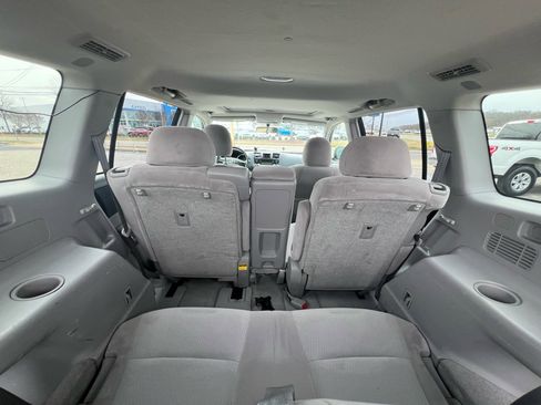 Used 2010 Toyota Highlander Limited image 34