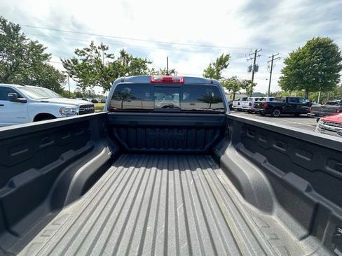 Used 2025 GMC Canyon AT4 w/ AT4X Package AWD/4WD image 13