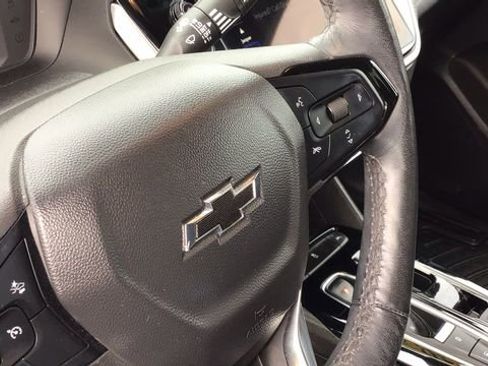 Used 2023 Chevrolet Bolt EUV LT w/ Convenience Package image 19