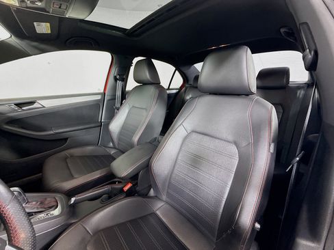 Used 2014 Volkswagen Jetta GLI FWD image 11