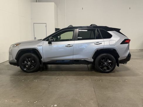Used 2021 Toyota RAV4 XSE image 16