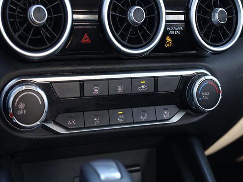 Used 2020 Nissan Sentra S image 17