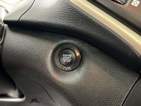 Used 2018 Jeep Cherokee Limited AWD/4WD image 29