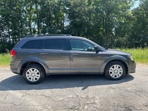 Used 2014 Dodge Journey SE w/ Quick Order Package 22F SE FWD image 6