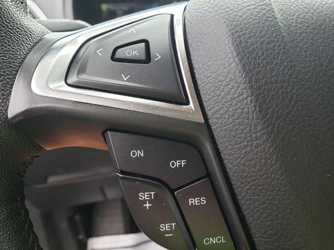 Used 2022 Ford Edge SEL w/ Convenience Package AWD/4WD image 17
