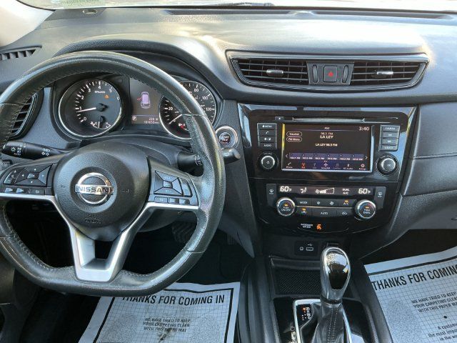 Used 2018 Nissan Rogue SV AWD/4WD image 17