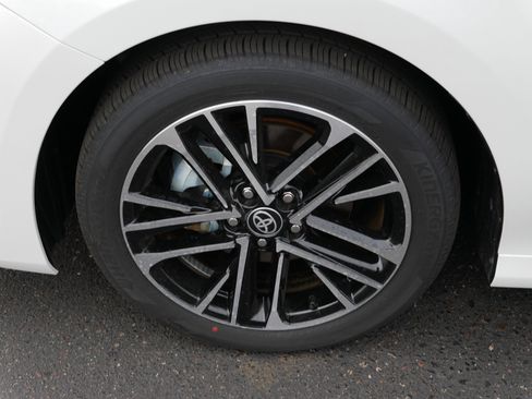 Used 2025 Toyota Camry XLE image 15