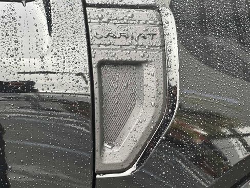 New 2025 Ford Maverick Lariat w/ Black Appearance Package image 23