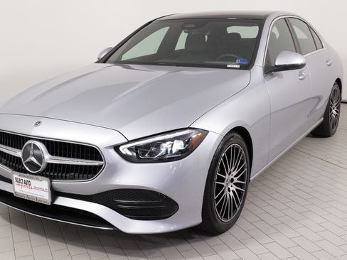 Used 2022 Mercedes-Benz C 300 4MATIC Sedan image 4