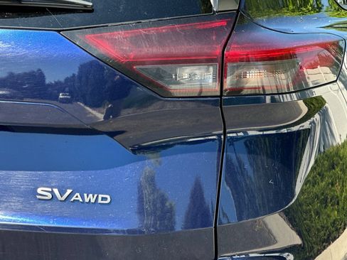 Used 2024 Nissan Rogue SV AWD/4WD image 25