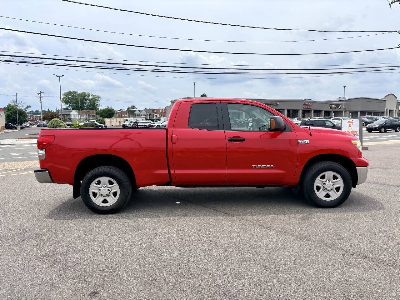 Used 2008 Toyota Tundra 4x4 Double Cab w/ Tow Pkg image 7