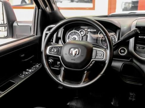 Used 2024 RAM 3500 Tradesman w/ Chrome Appearance Group AWD/4WD image 17