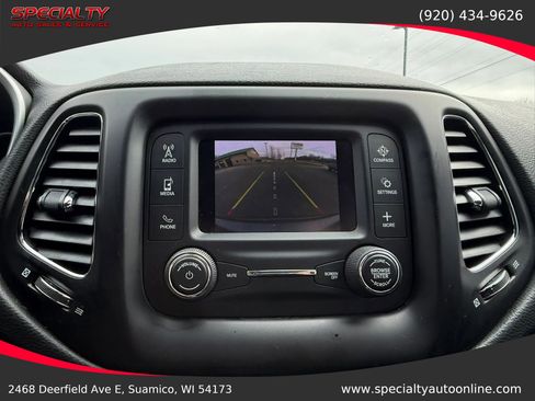 Used 2018 Jeep Compass Latitude w/ Cold Weather Group AWD/4WD image 23