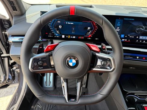 Used 2026 BMW M5 w/ Executive Package image 16