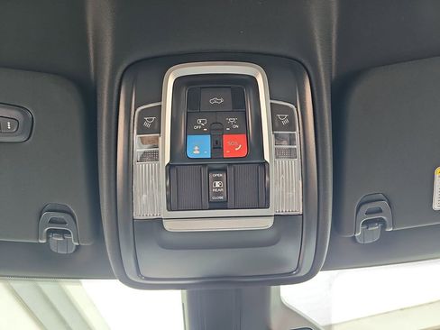 New 2026 RAM 1500 4x4 Crew Cab image 31