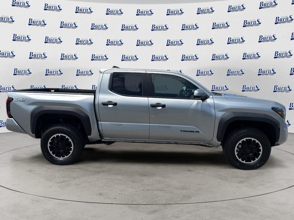 Used 2024 Toyota Tacoma TRD Off-Road AWD/4WD image 8