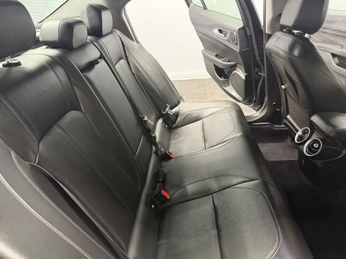 Used 2020 Alfa Romeo Giulia RWD image 44
