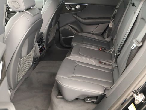 New 2026 Audi Q8 Premium Plus image 28