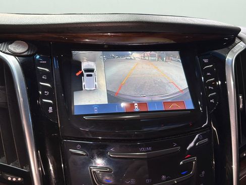 Used 2018 Cadillac Escalade Luxury image 19