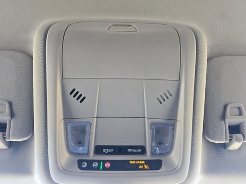 Used 2024 Chevrolet Equinox LT image 7