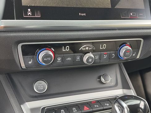 Used 2019 Audi Q3 2.0T Prestige AWD/4WD image 26