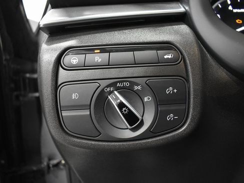 Used 2022 INFINITI QX50 Luxe image 19