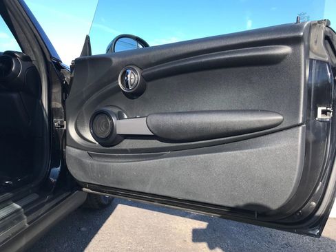 Used 2019 MINI Cooper Convertible image 48