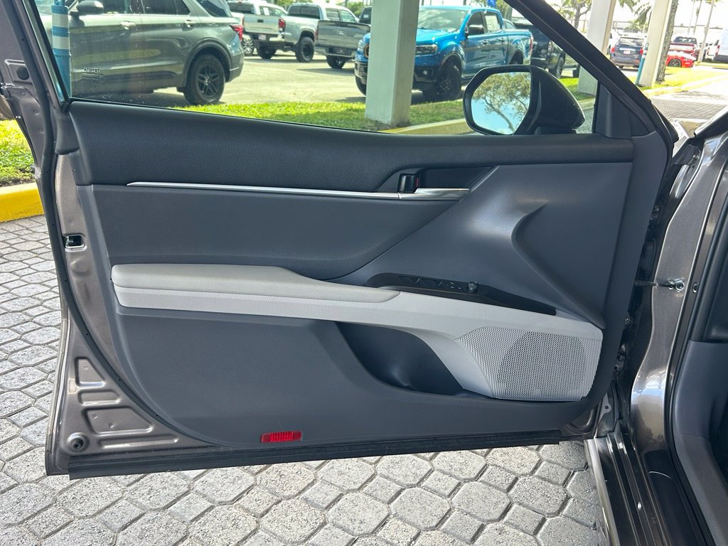 Used 2024 Toyota Camry SE w/ Convenience Package FWD image 34