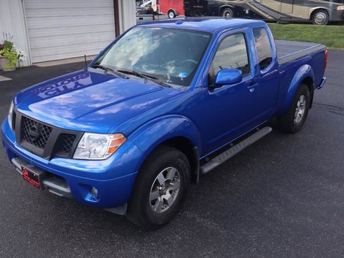 Used 2013 Nissan Frontier PRO-4X AWD/4WD image 11