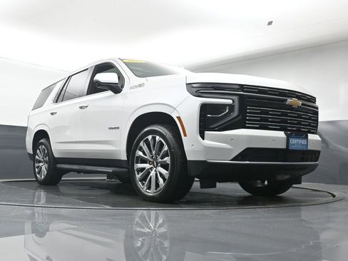Certified 2025 Chevrolet Tahoe High Country w/ Sun And Tow Package image 25